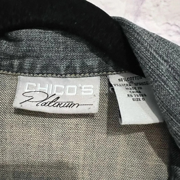 Chico's Platinum Blue Denim Long Sleeve Collared Button Front Jean Jacket - Picture 7 of 9